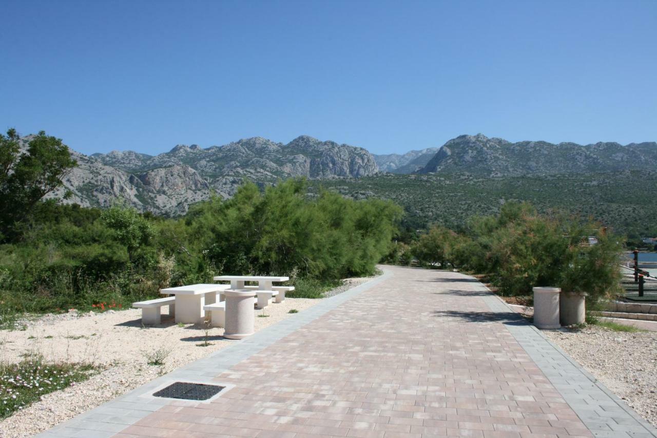 Mobile Homes Katinka, Starigrad Paklenica, Croatia Exterior photo